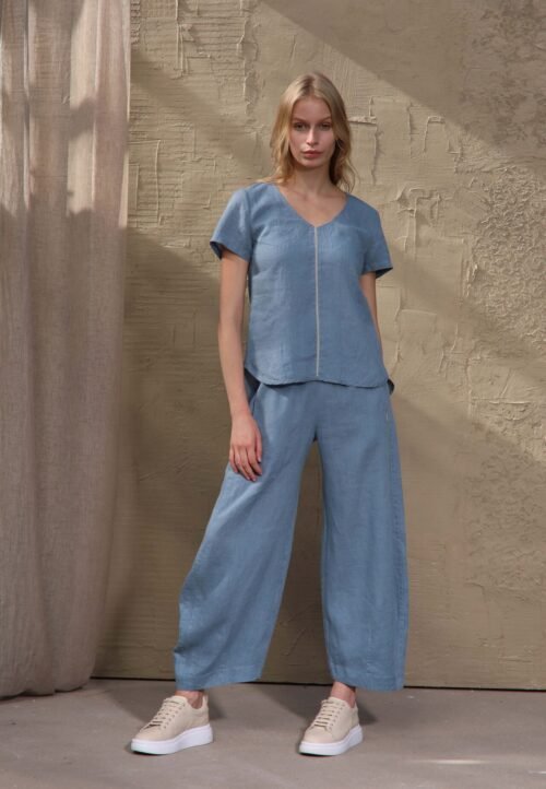 Cropped Blue Shadow linen trousers
